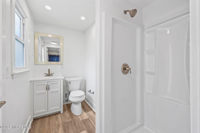 207 Lake Winnepesaukee Drive, Tuckerton, NJ 08087