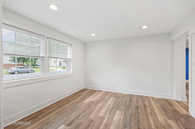 207 Lake Winnepesaukee Drive, Tuckerton, NJ 08087