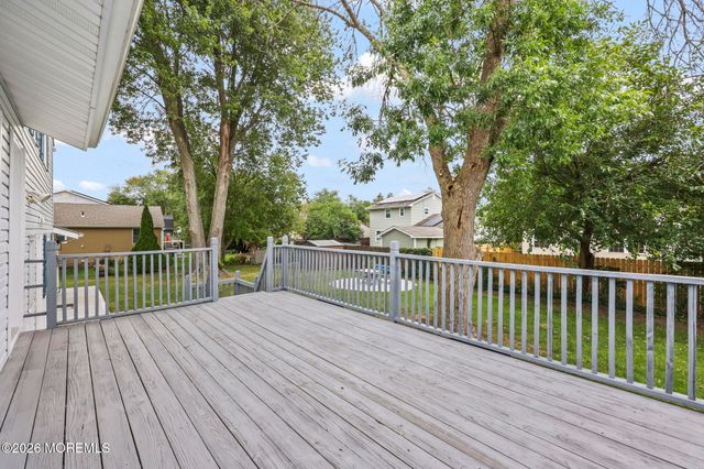 207 Lake Winnepesaukee Drive, Tuckerton, NJ 08087