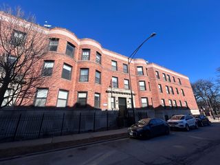 368 E 59th Street 1, Chicago, IL 60637