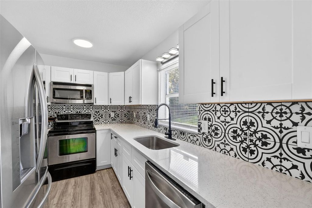 Image 22 of property listing at 3034 TOURAINE AVENUE, Orlando, FL 32812