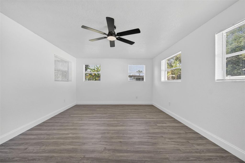 Image 40 of property listing at 3034 TOURAINE AVENUE, Orlando, FL 32812