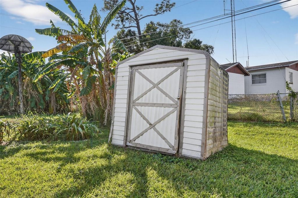 Image 64 of property listing at 3034 TOURAINE AVENUE, Orlando, FL 32812