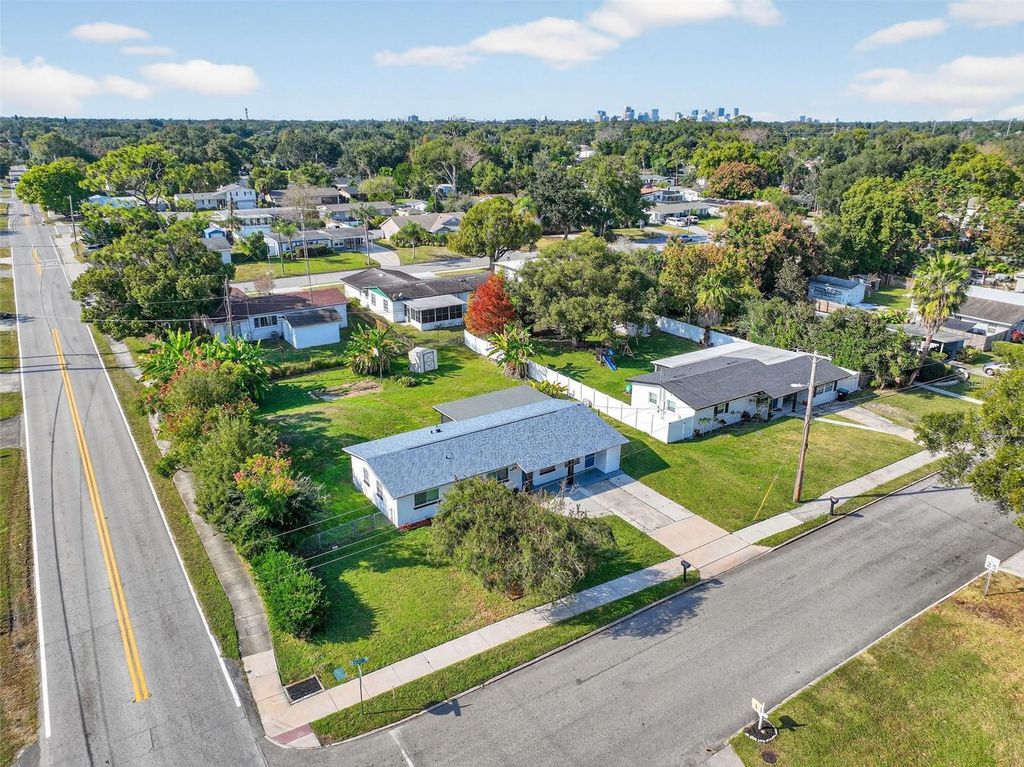 Image 70 of property listing at 3034 TOURAINE AVENUE, Orlando, FL 32812