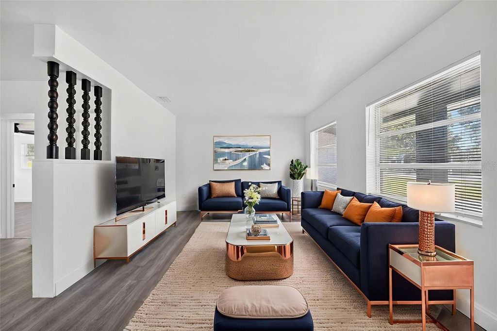 Image 9 of property listing at 3034 TOURAINE AVENUE, Orlando, FL 32812