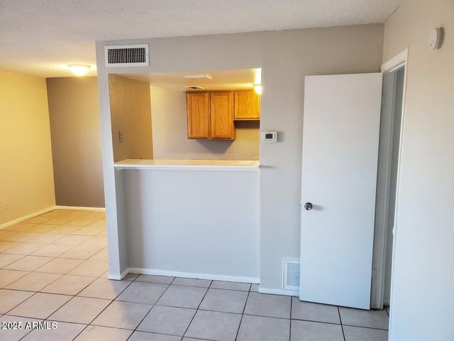 4236 S 46TH Place, Phoenix, AZ 85040