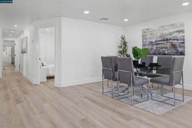 301 Avenida Flores, Pacheco, CA 94553