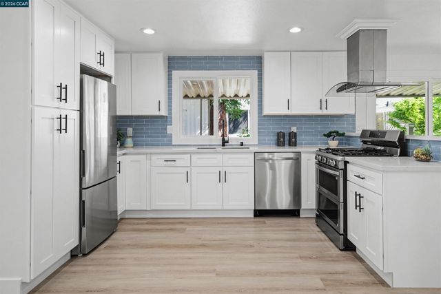 301 Avenida Flores, Pacheco, CA 94553