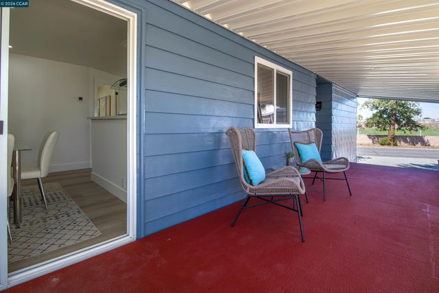 301 Avenida Flores, Pacheco, CA 94553
