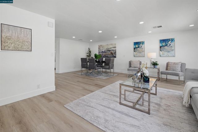 301 Avenida Flores, Pacheco, CA 94553
