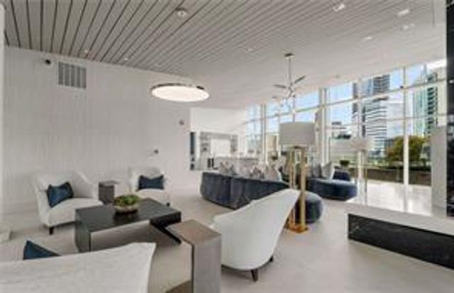 3325 Piedmont Road NE 2205, Atlanta, GA 30305