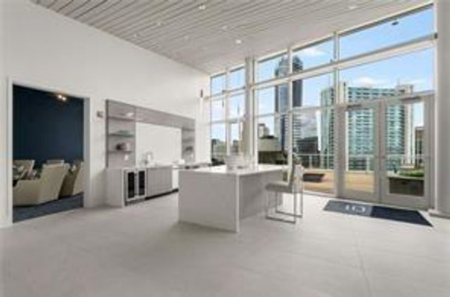 3325 Piedmont Road NE 2205, Atlanta, GA 30305