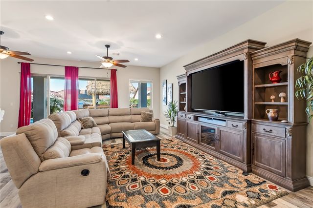 3395 Sunbeam Drive, Bullhead City, AZ 86429