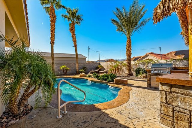 3395 Sunbeam Drive, Bullhead City, AZ 86429