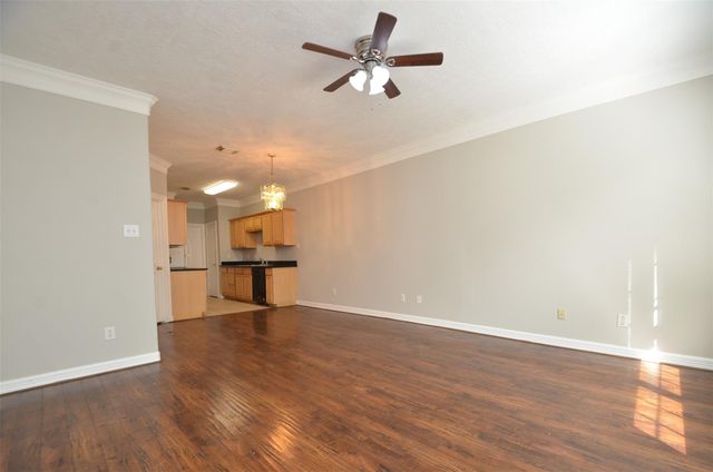 11045 Landswalk Drive 115, Houston, TX 77099