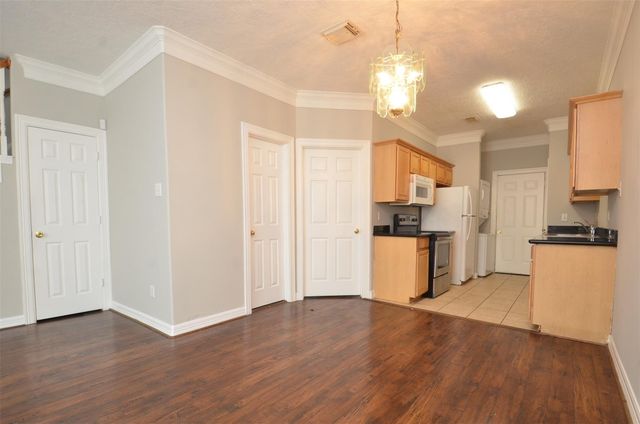 11045 Landswalk Drive 115, Houston, TX 77099