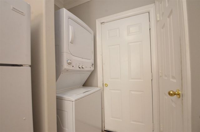 11045 Landswalk Drive 115, Houston, TX 77099