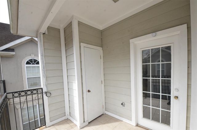 11045 Landswalk Drive 115, Houston, TX 77099