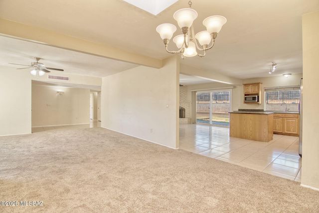 9022 E Rosewood Street, Tucson, AZ 85710