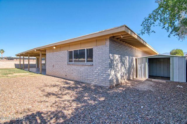 9022 E Rosewood Street, Tucson, AZ 85710