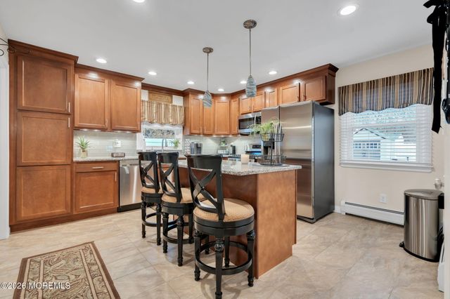 21 Wayside Drive, Brick, NJ 08724