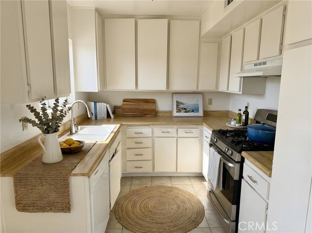 1273 San Simeon Court 1, Ventura, CA 93003