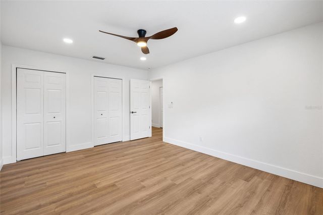 13325 GOLF CREST CIRCLE, Tampa, FL 33618