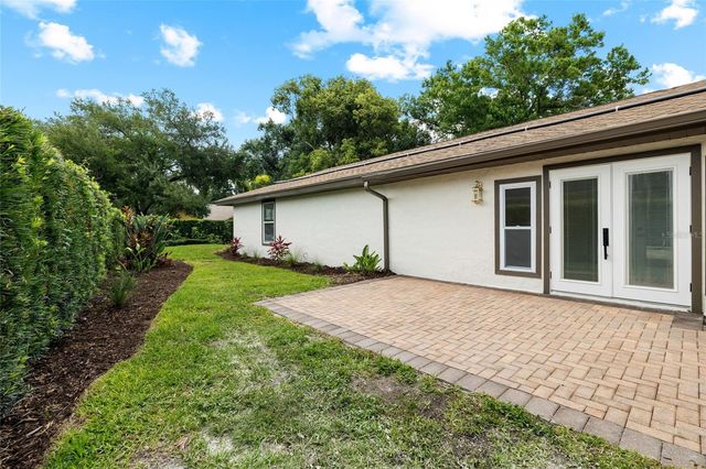 13325 GOLF CREST CIRCLE, Tampa, FL 33618