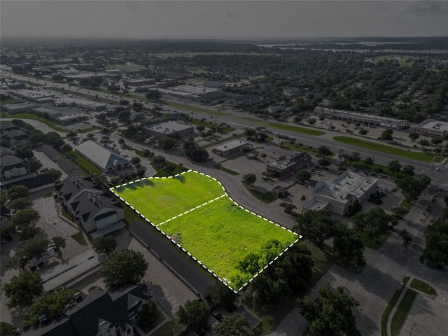 1100 Crawford Avenue, Granbury, TX 76048