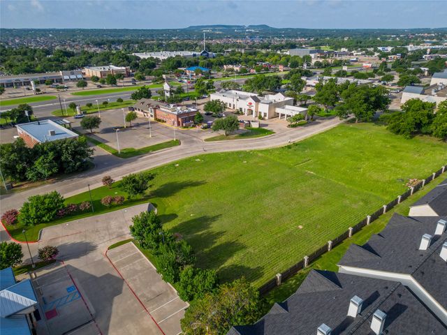 1100 Crawford Avenue, Granbury, TX 76048