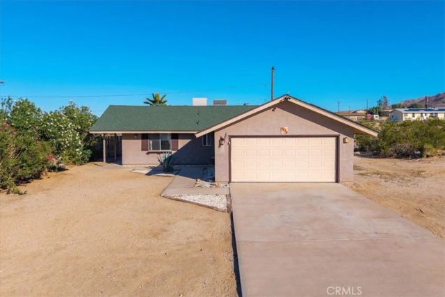 7429 Maude Adams, 29 Palms, CA 92277
