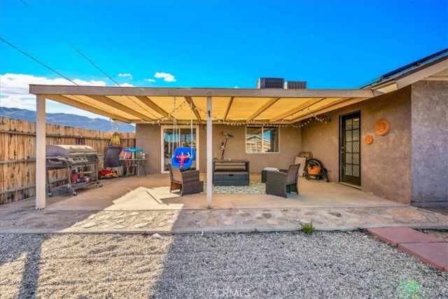 7429 Maude Adams, 29 Palms, CA 92277