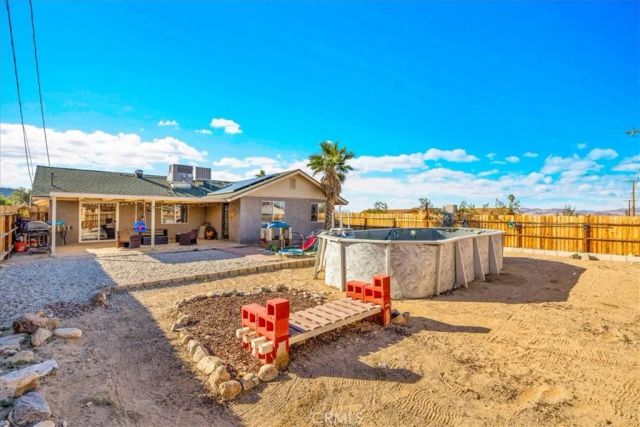7429 Maude Adams, 29 Palms, CA 92277
