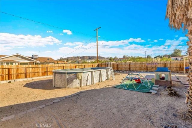 7429 Maude Adams, 29 Palms, CA 92277