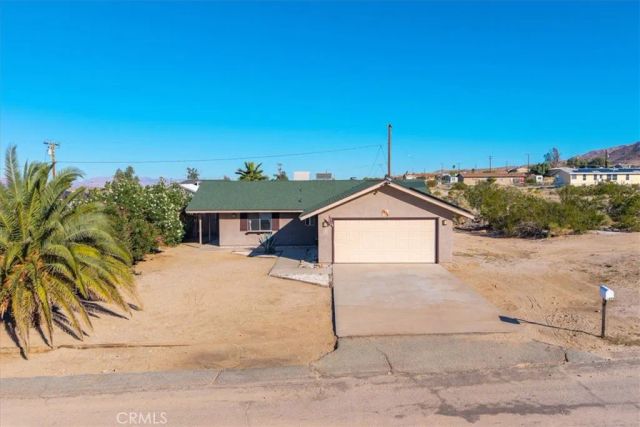 7429 Maude Adams, 29 Palms, CA 92277