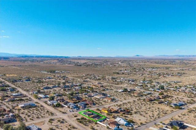 7429 Maude Adams, 29 Palms, CA 92277