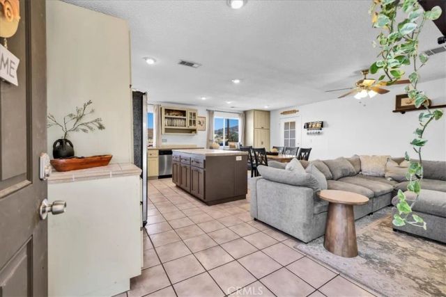 7429 Maude Adams, 29 Palms, CA 92277