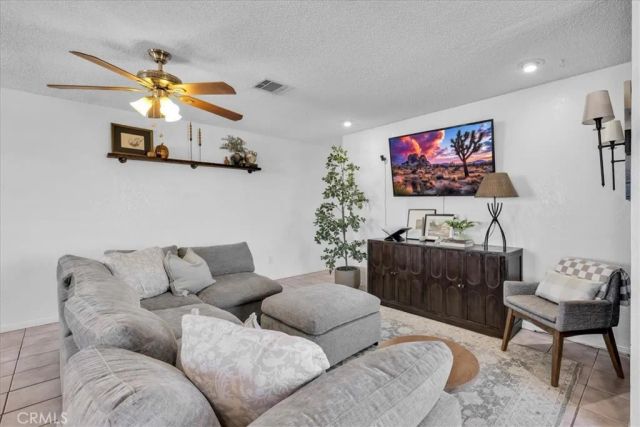 7429 Maude Adams, 29 Palms, CA 92277