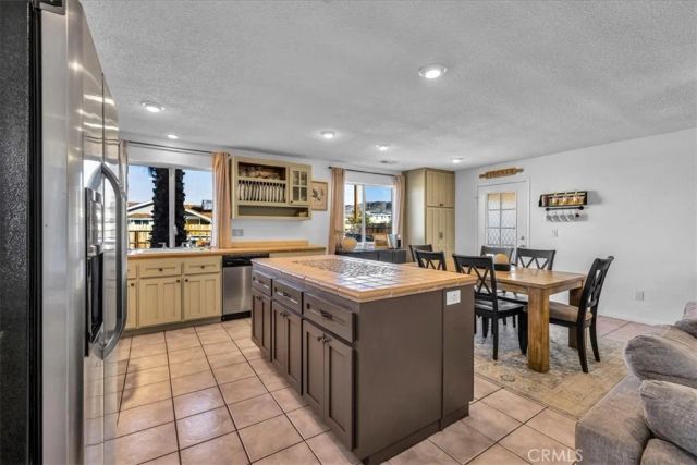 7429 Maude Adams, 29 Palms, CA 92277