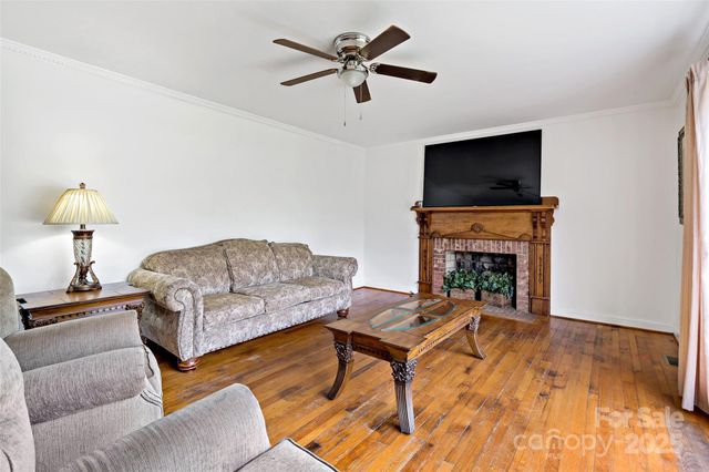 233 Church Street, Ellenboro, NC 28040