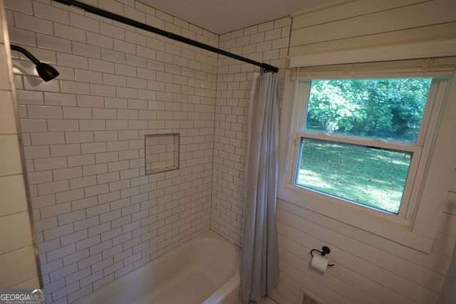 91 Hurt Road SE, Smyrna, GA 30082
