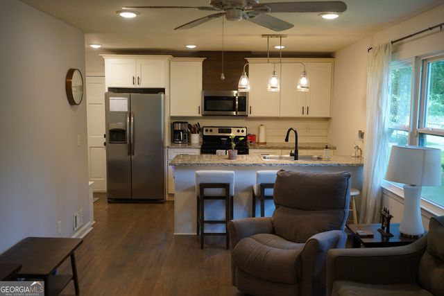 91 Hurt Road SE, Smyrna, GA 30082