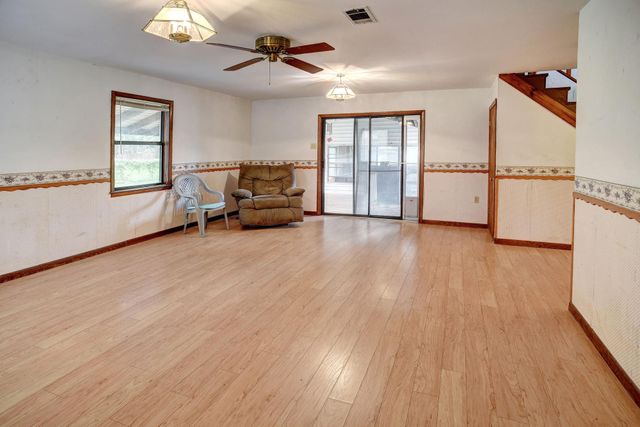 907 N State Highway 95 Highway N, Bastrop, TX 78602