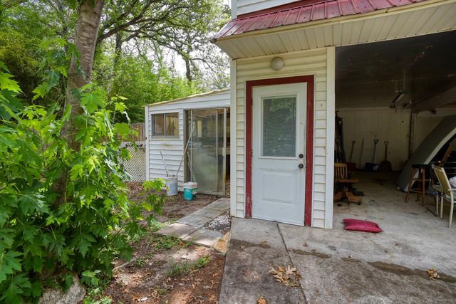 907 N State Highway 95 Highway N, Bastrop, TX 78602
