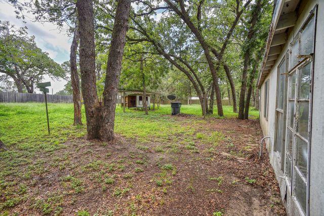 907 N State Highway 95 Highway N, Bastrop, TX 78602