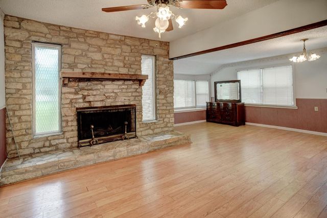 907 N State Highway 95 Highway N, Bastrop, TX 78602