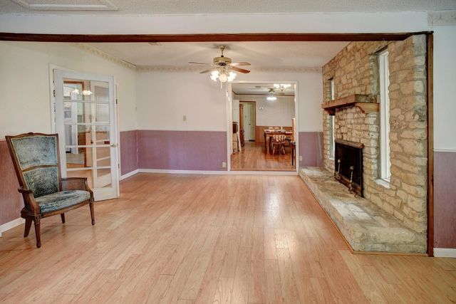 907 N State Highway 95 Highway N, Bastrop, TX 78602