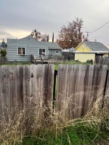 552 Haven Street, Medford, OR 97501