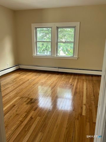 27 Arnold Street, Hartford, CT 06106