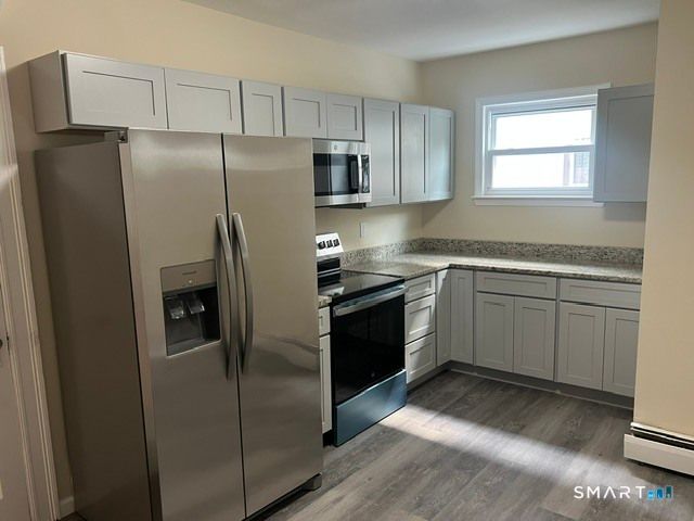 27 Arnold Street, Hartford, CT 06106